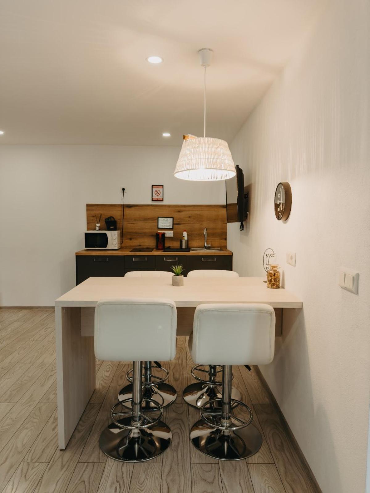 Marcos Apartments Victoriei - Self Check-In Ρέσιτσα Εξωτερικό φωτογραφία